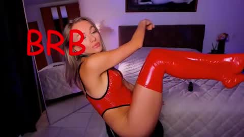 oliva_candy online show from June 11, 7:56 pm
