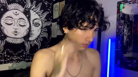 Snapshot of oliver_fast_ chatting on October 23, 9:11 am Oliver fast online show from October 23, 9:11 am