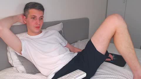 Oliver online show from February 12, 2:09 pm