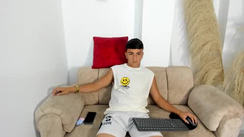 OLIVER online show from February 4, 1:59 pm