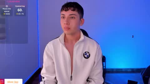 oliveeer online show from February 10, 12:08 pm