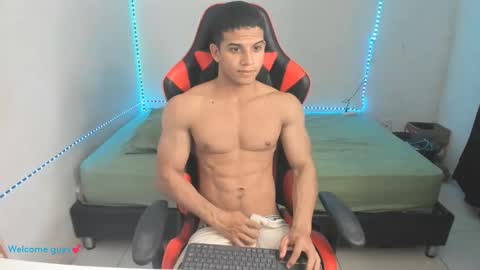 oliver thompsson online show from February 12, 3:54 am