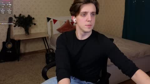 Oliver Evans online show from January 29, 12:22 am