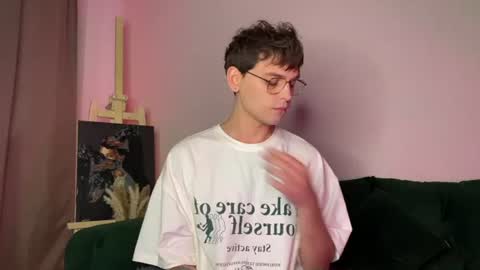 oliverlawrence online show from July 2, 3:39 pm