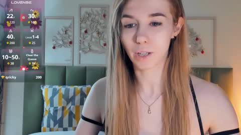 Olivia online show from February 12, 6:40 pm