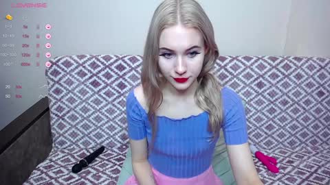 olivia_graceee online show from December 21, 8:50 am