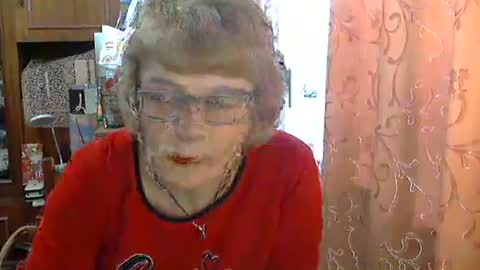 Olivia Mia online show from March 19, 7:47 am