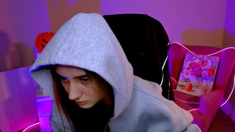 olivia_norton_ online show from October 23, 4:08 pm