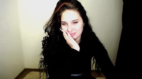 Olivia online show from November 19, 8:07 pm