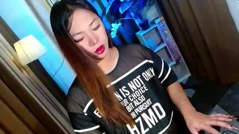 Miss OLIVIA online show from November 8, 9:23 am