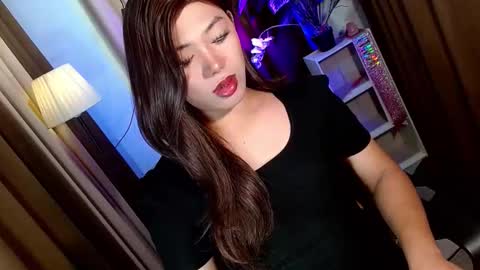 Miss OLIVIA online show from November 14, 6:32 pm