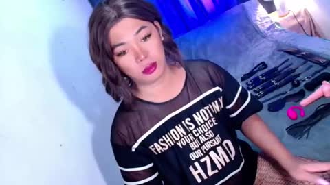 Miss OLIVIA online show from June 10, 6:12 am