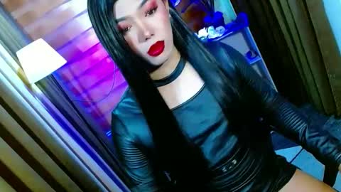 Miss OLIVIA online show from April 25, 9:22 am