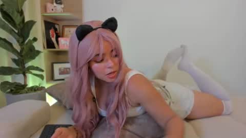 Olivia online show from June 17, 6:18 am