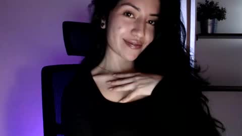 oliviaaa__ online show from October 26, 9:03 pm
