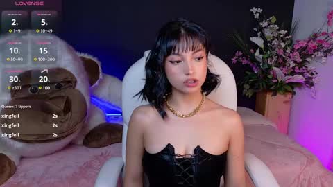 Olivia Mcneill  online show from January 31, 8:01 pm