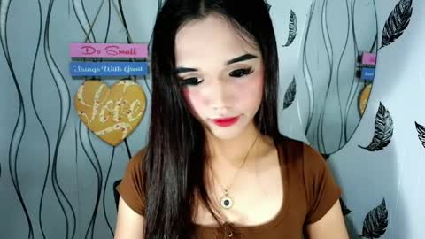 NICOLE online show from May 22, 8:43 am