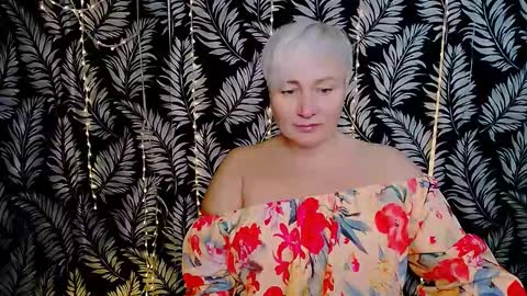 Kelly online show from November 23, 3:43 pm