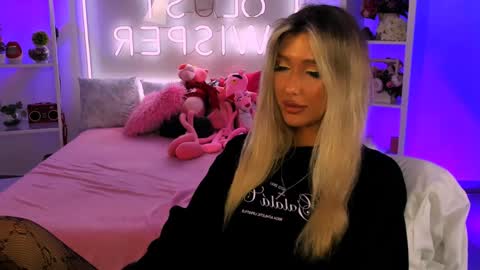 Olivia online show from February 2, 2:24 pm