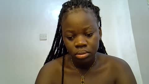 ollleina online show from February 10, 6:05 am