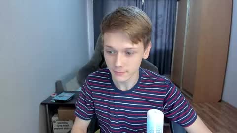 Oliver and Mira online show from May 12, 12:36 pm