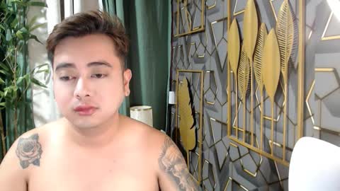 omar_asianfuck online show from November 30, 1:51 pm
