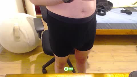 lucky guy online show from December 20, 3:08 pm