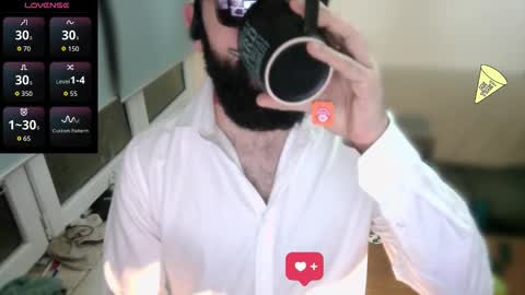 ona nisme online show from November 16, 5:37 pm