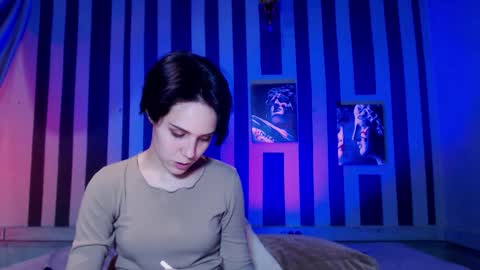 onaloon online show from December 16, 3:57 am