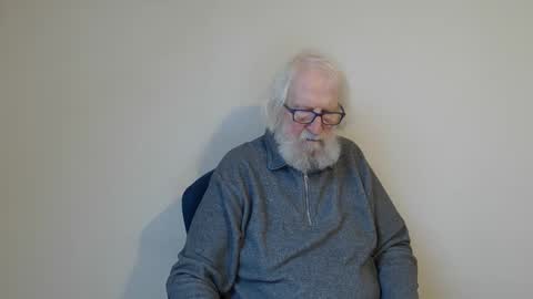 Somewhere over the rainbow online show from February 18, 7:54 am