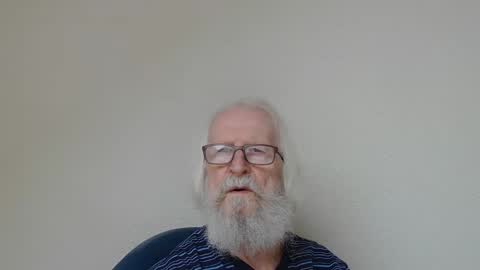 Somewhere over the rainbow online show from October 6, 7:37 am