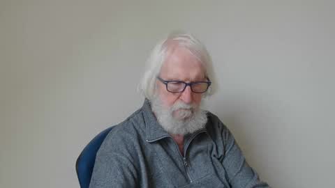 Somewhere over the rainbow online show from February 17, 2:06 pm