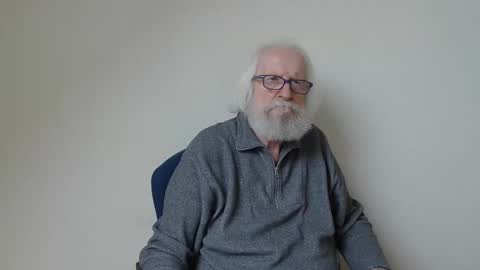 Somewhere over the rainbow online show from February 26, 1:54 pm