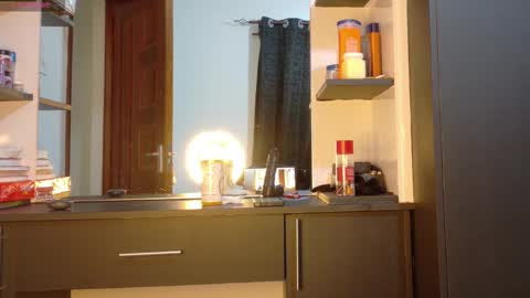 Bestie online show from February 15, 7:21 am