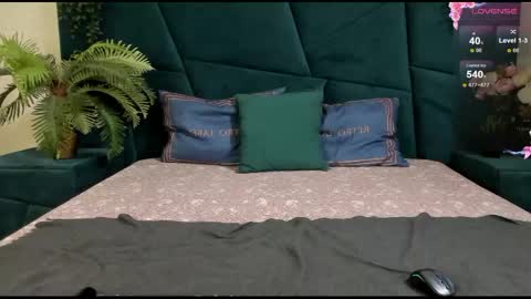 Erick  online show from February 23, 1:02 am