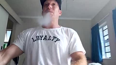 For me to know online show from October 18, 12:31 pm