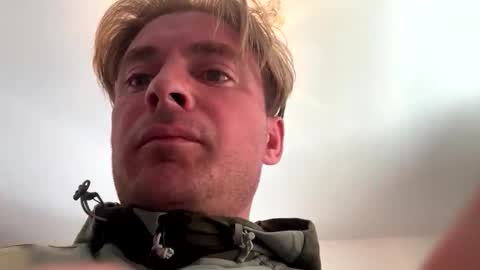 onlyloveyoutwice2016 online show from April 19, 3:46 pm