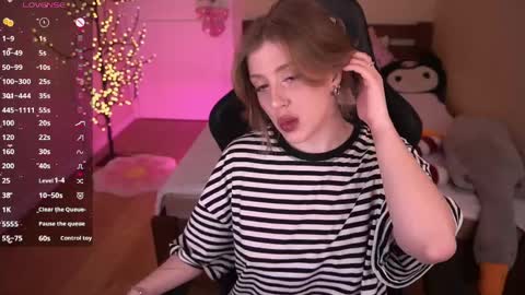 Peny online show from April 1, 4:04 pm