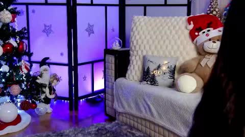 Xandra online show from December 18, 6:52 am