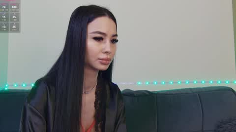Xandra online show from February 4, 8:35 am