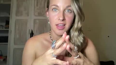 onyx_unleashed online show from December 3, 1:04 am