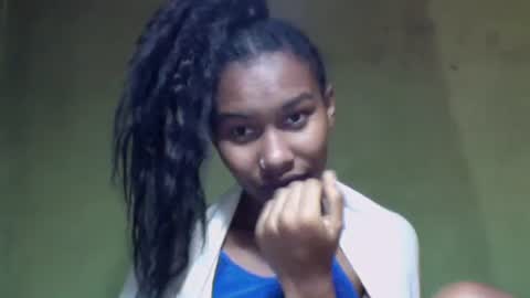 oolyette online show from October 6, 8:32 am