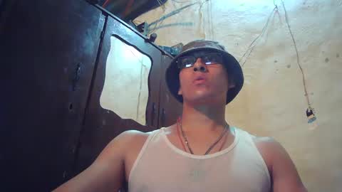 oomaurooo online show from September 25, 2:29 am