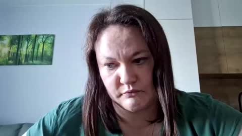 Ophelia online show from April 15, 1:58 pm