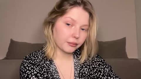 Ophelia online show from March 4, 7:00 pm