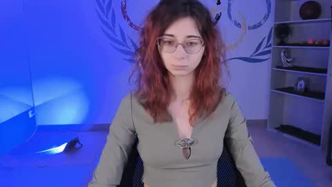 Snapshot of orianna_blade chatting on October 25, 9:30 am Orianna -  Hi Im into geek culture cosplay crafting LARP games. Shall we play DnD online show from October 25, 9:30 am