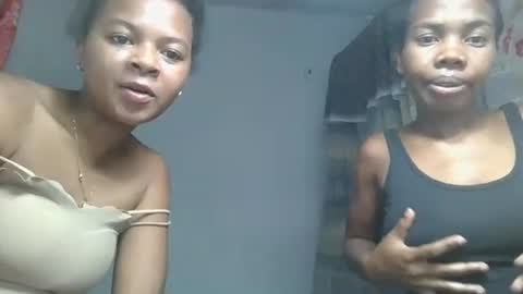 ornellahhh online show from October 22, 6:31 pm