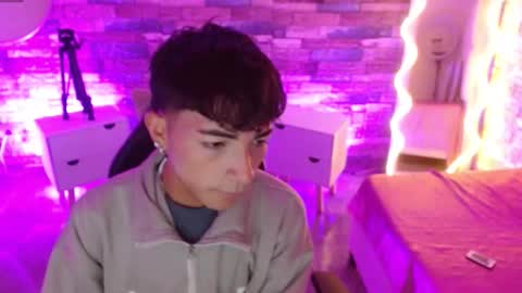 osamu_tay online show from February 27, 11:47 am