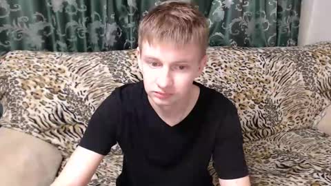 Oscar online show from February 28, 9:44 pm