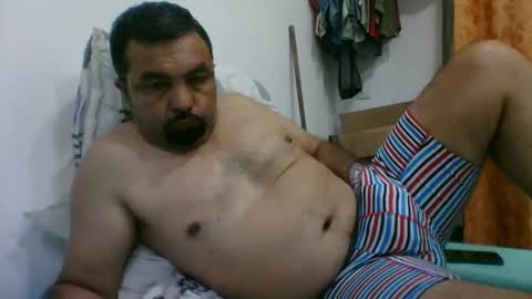 oscarjhe3512 online show from January 11, 2:50 am